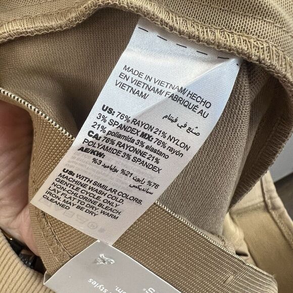 🆕 Chico’s SO SLIMMING So Slimming Juliet Ankle Pants In Tan SZ 2/12 - Picture 6 of 6